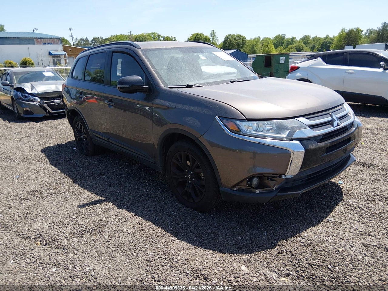 2018 MITSUBISHI OUTLANDER LE