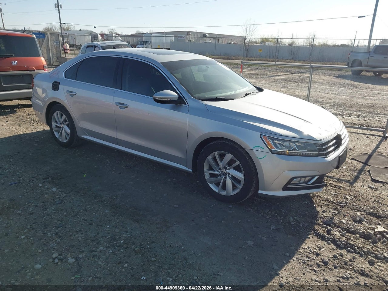 1VWBA7A36JC****** · 2018 VOLKSWAGEN PASSAT 2.0T SE