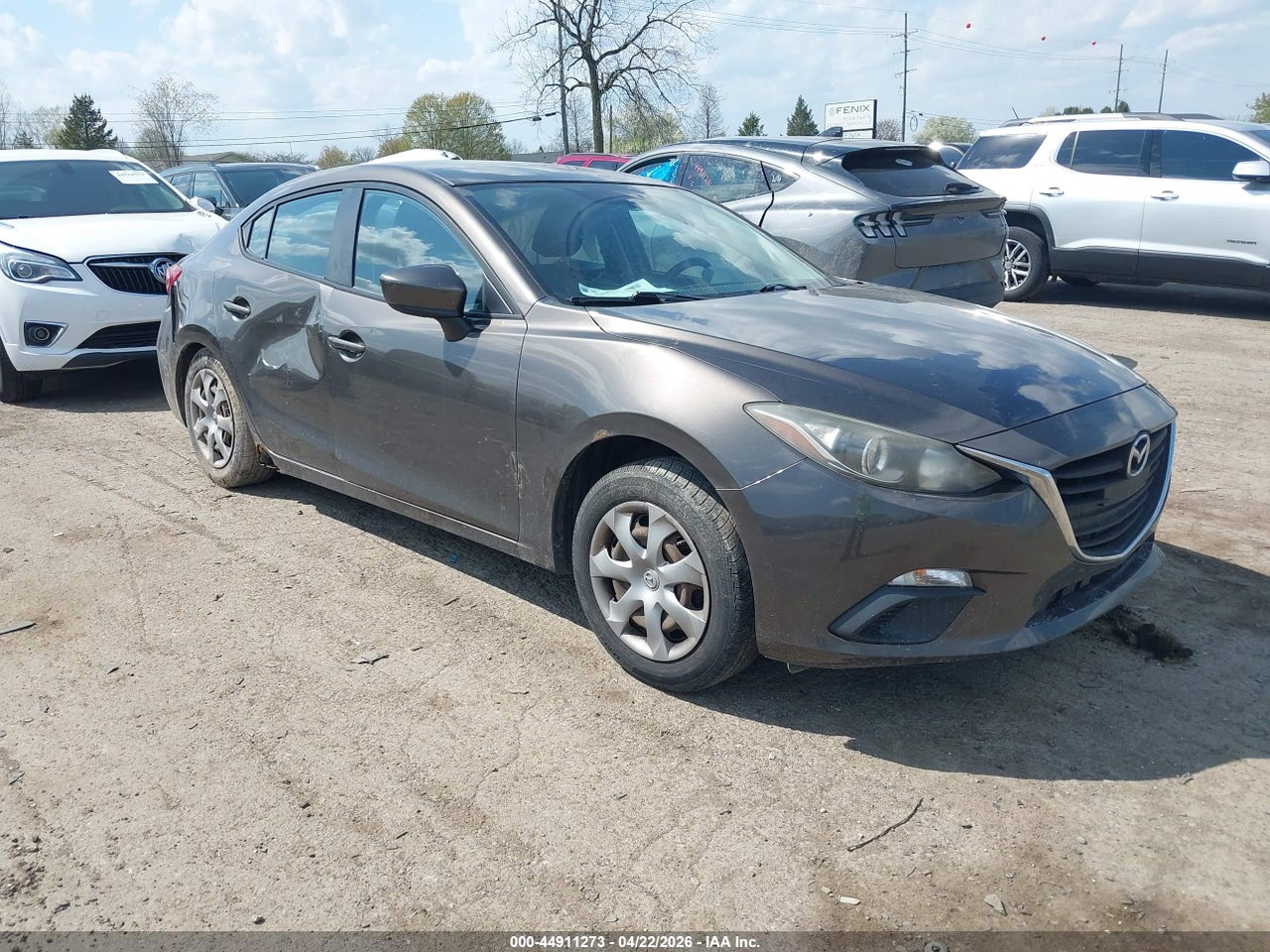 JM1BM1U74E1****** · 2014 MAZDA MAZDA3 I SPORT