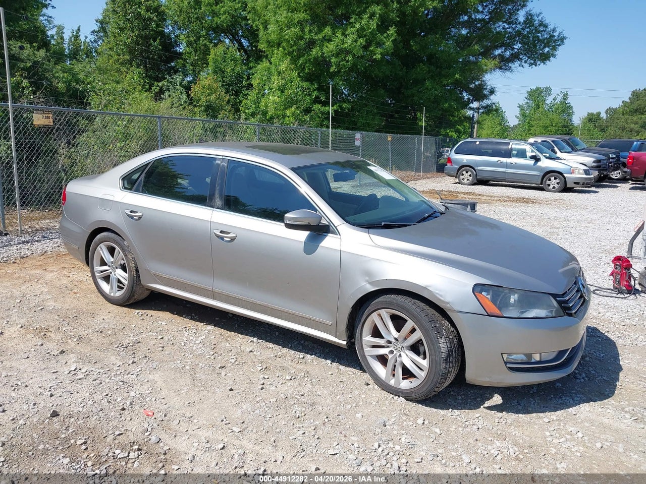 1VWCN7A35EC****** · 2014 VOLKSWAGEN PASSAT 2.0L TDI SEL PREMIUM