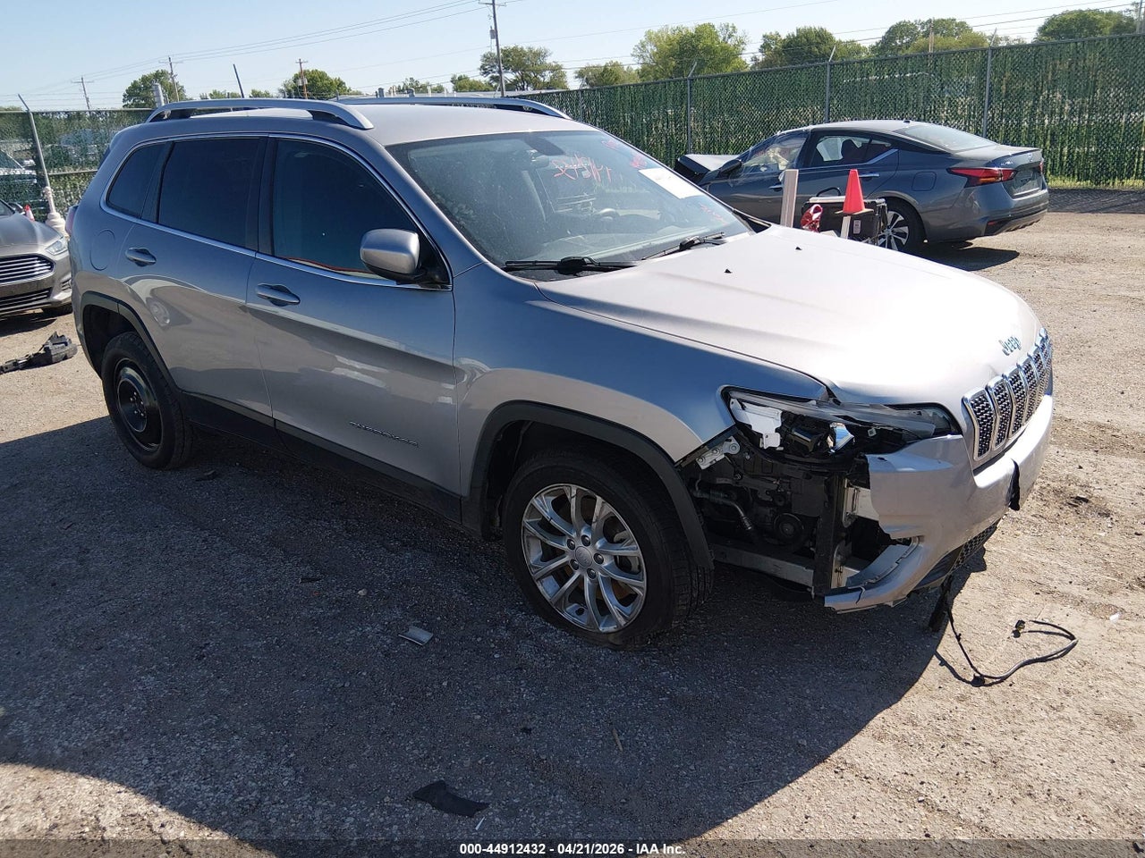 1C4PJLCB0KD****** · 2019 JEEP CHEROKEE LATITUDE FWD