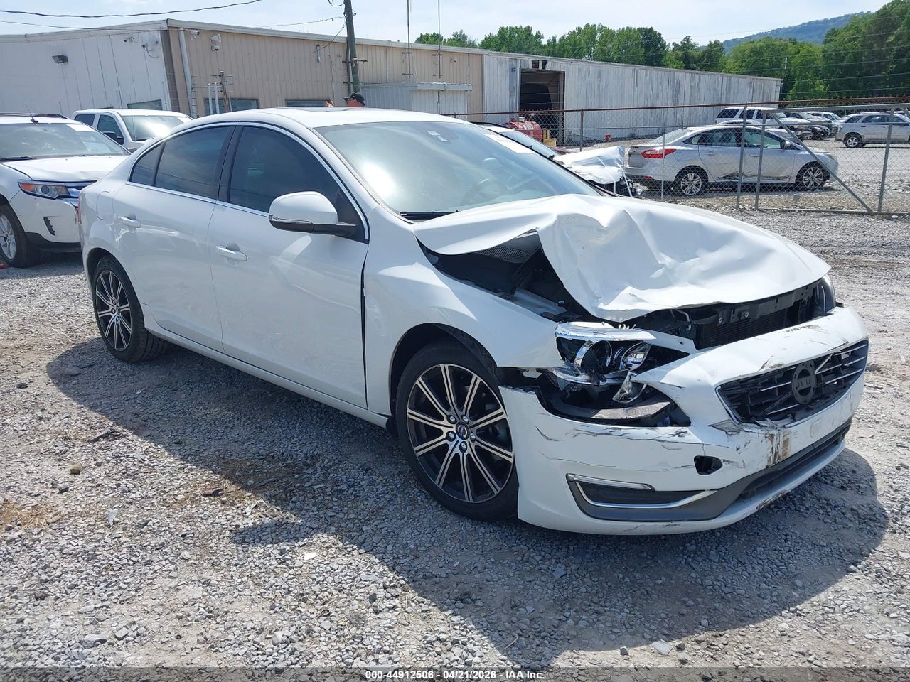 LYV402HK9HB****** · 2017 VOLVO S60 INSCRIPTION T5