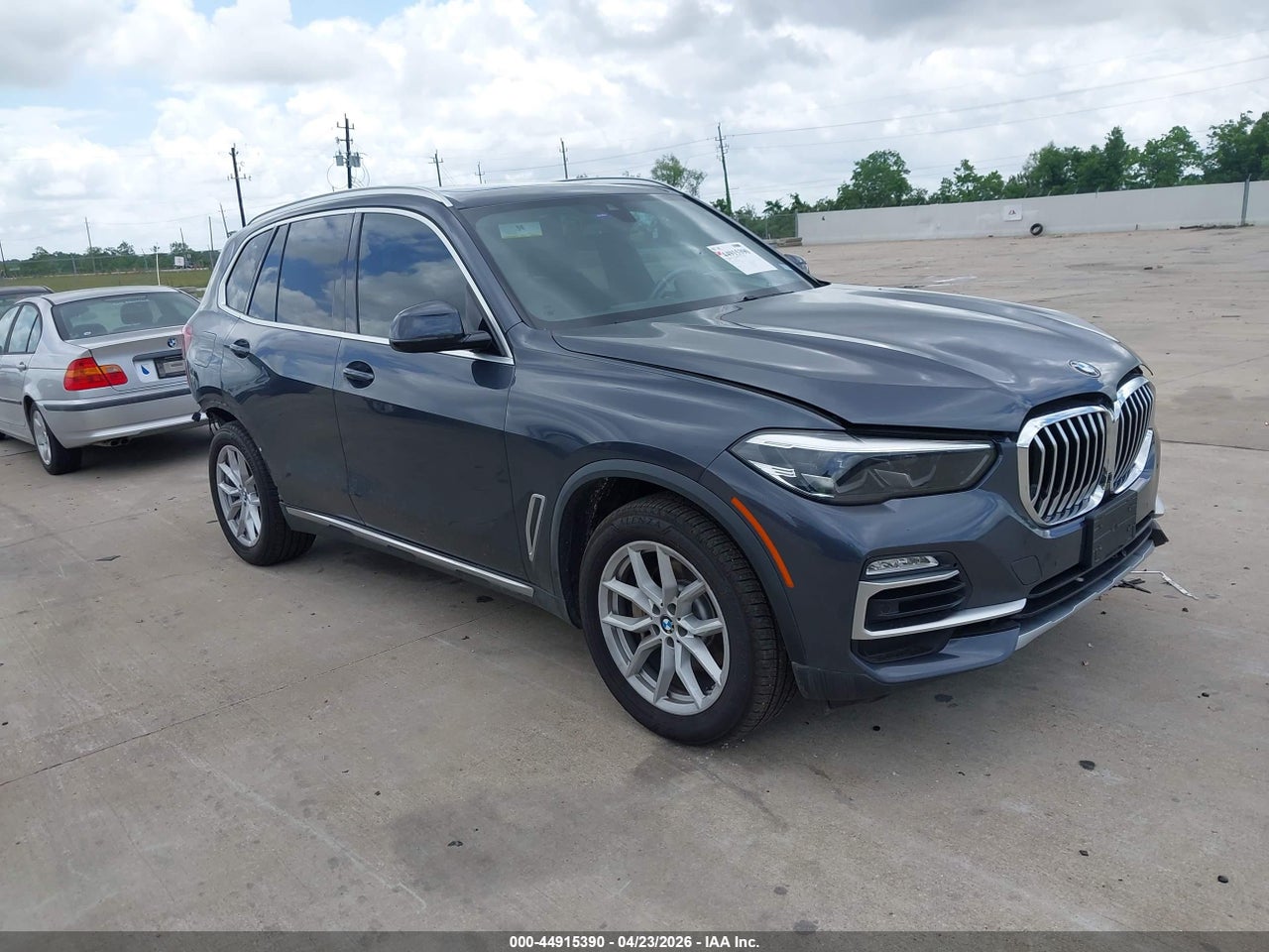 5UXCR6C58KL****** · 2019 BMW X5 XDRIVE40I