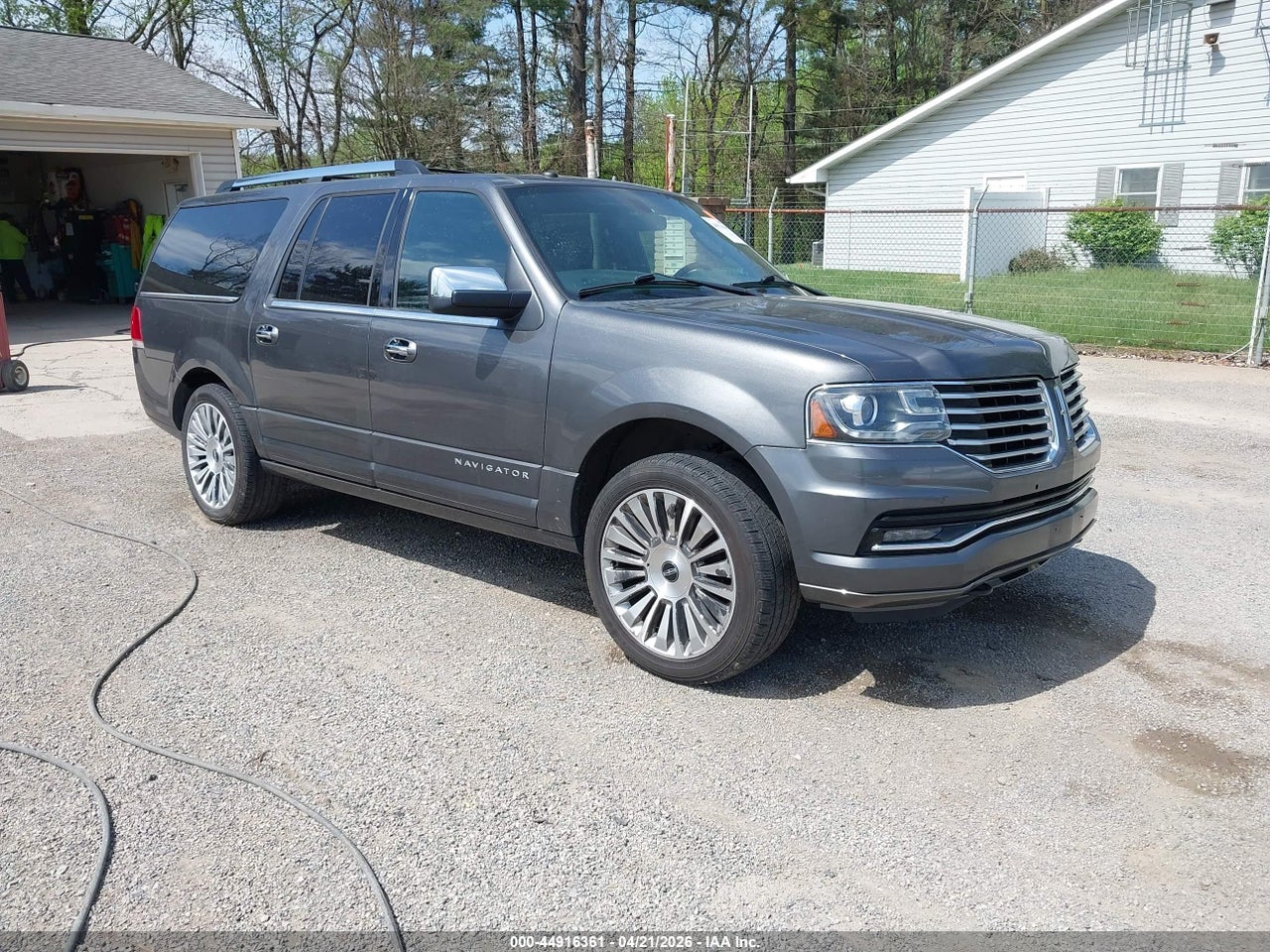5LMJJ3JT3GE****** · 2016 LINCOLN NAVIGATOR L SELECT