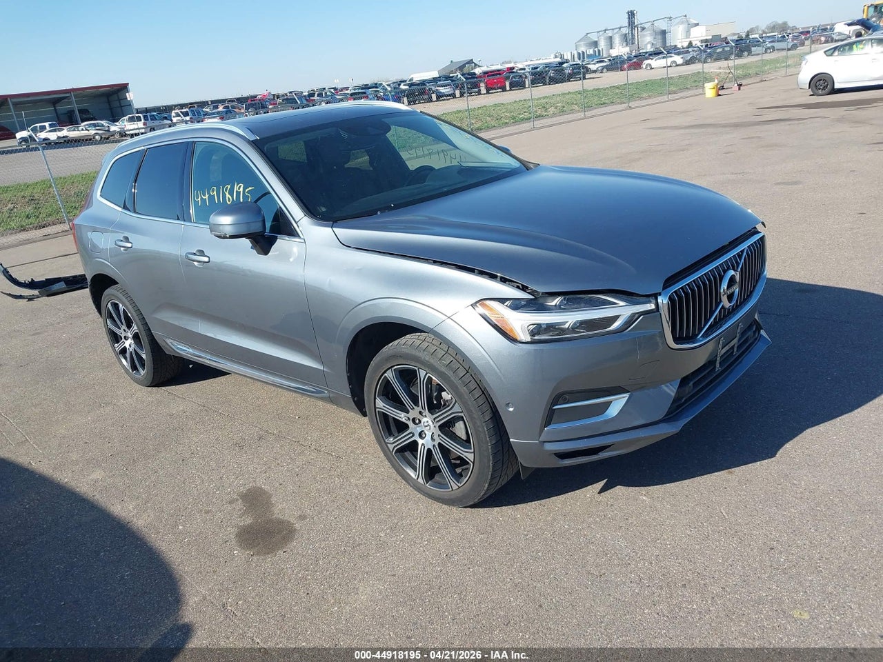 LYVA22RL1JB****** · 2018 VOLVO XC60 T6 INSCRIPTION