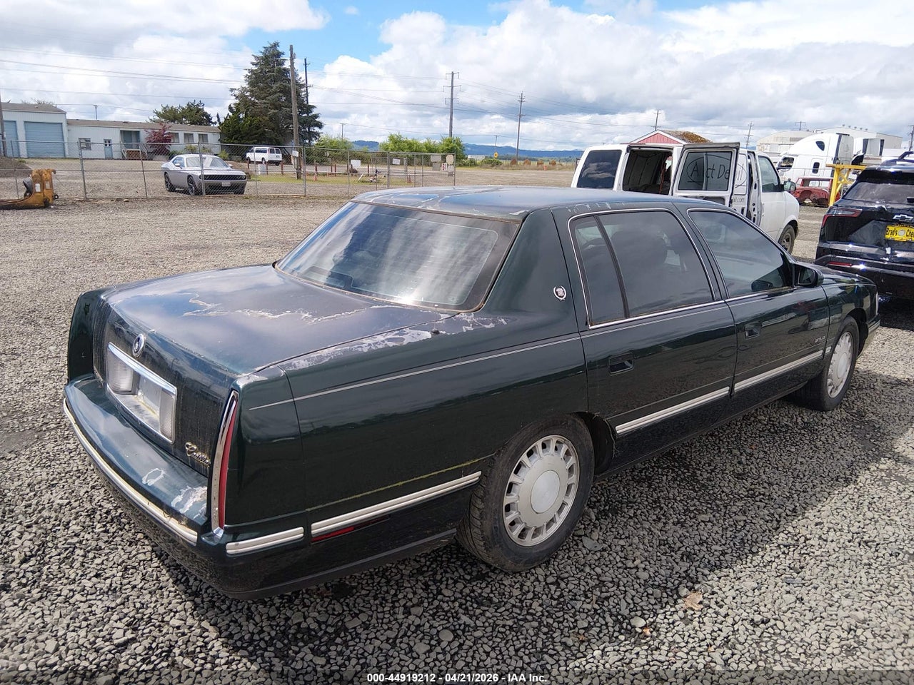 1997 CADILLAC DEVILLE STANDARD · 4/11