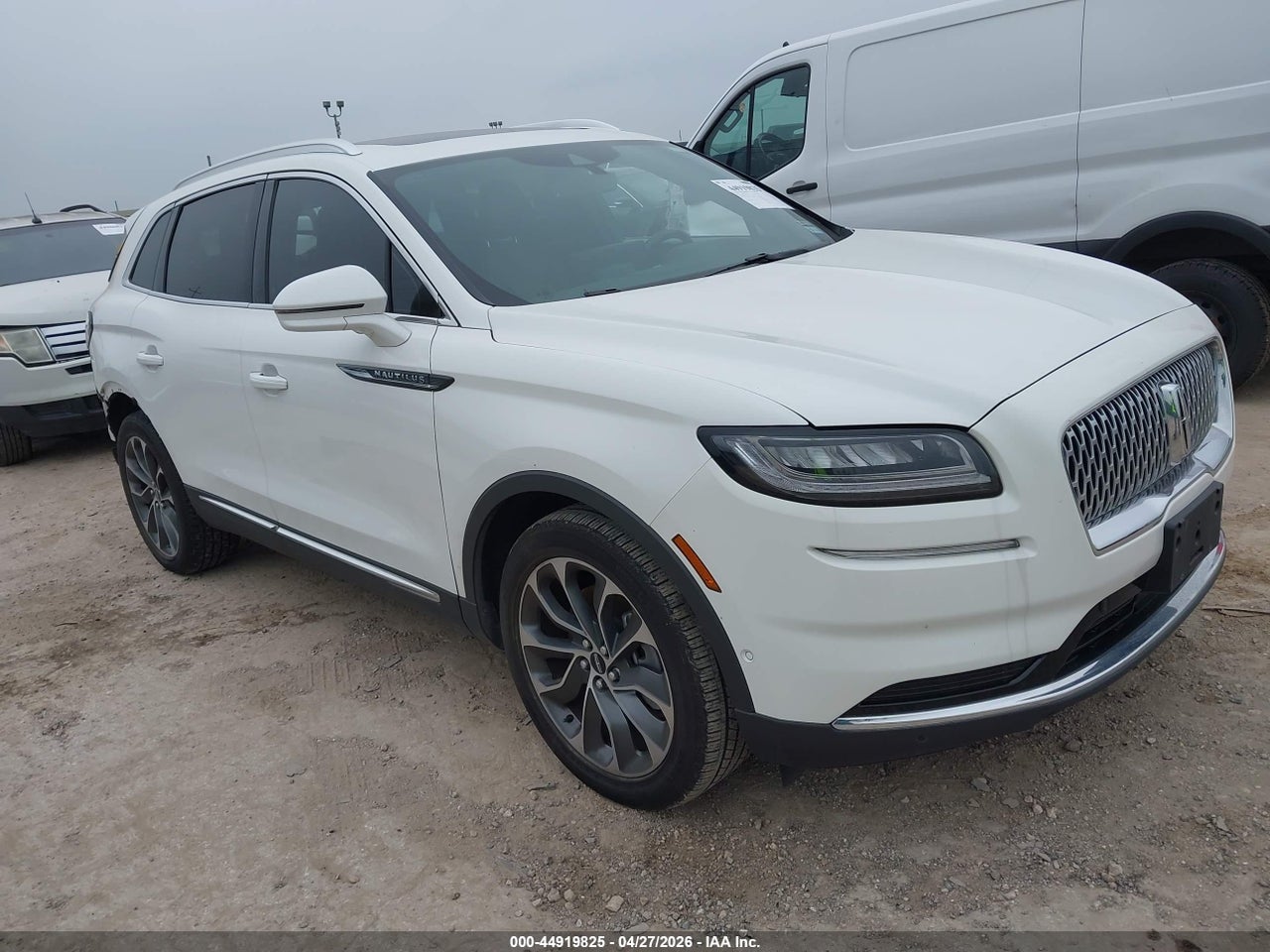 2LMPJ6K95PB****** · 2023 LINCOLN NAUTILUS RESERVE