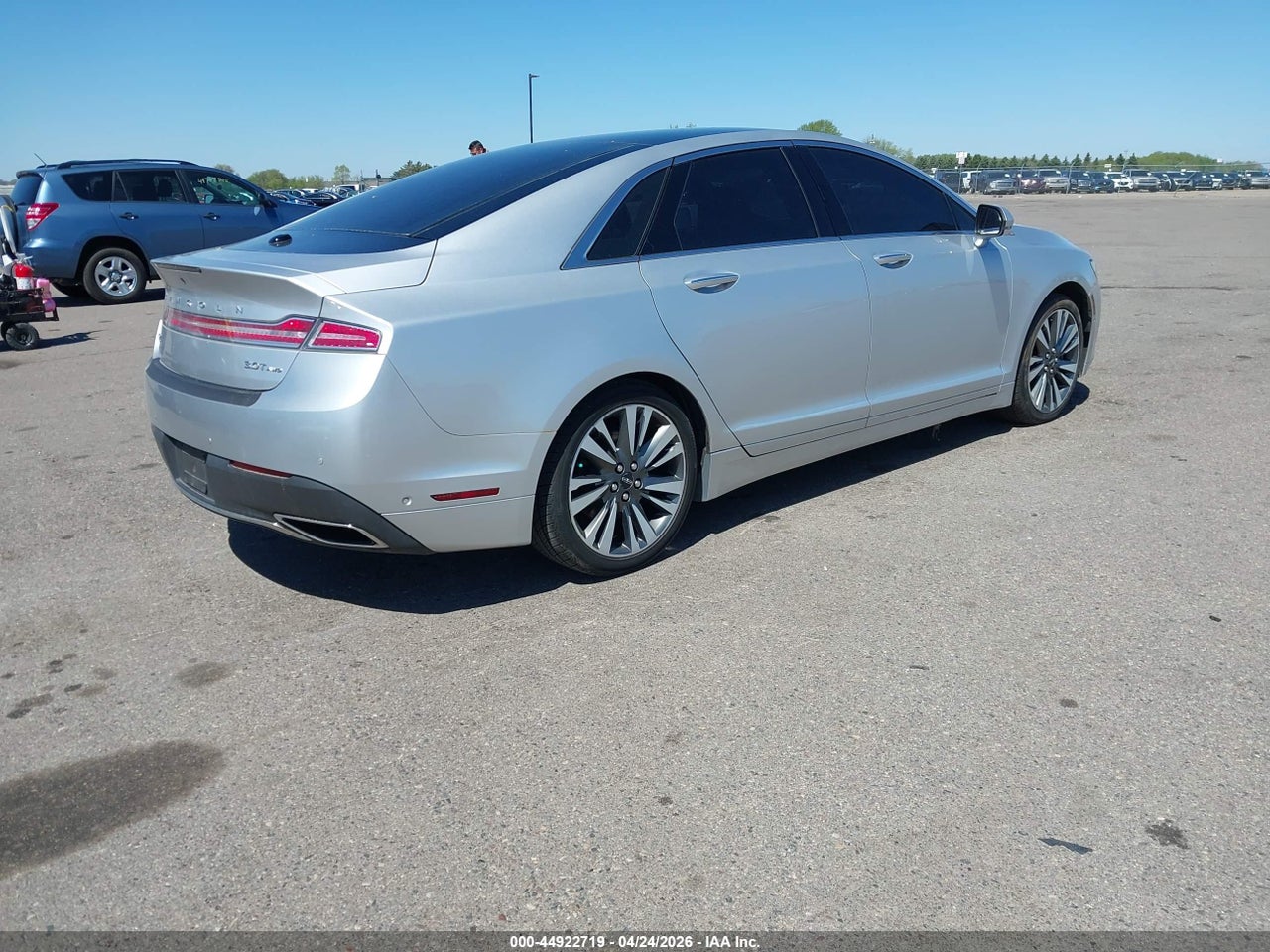 2017 LINCOLN MKZ RESERVE · 4/11