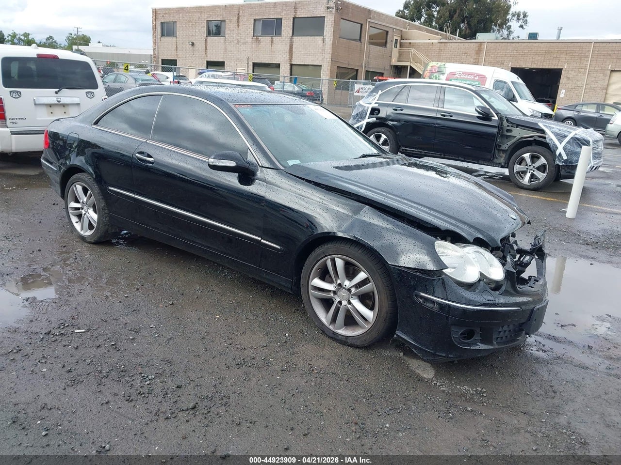 WDBTJ56H58F****** · 2008 MERCEDES-BENZ CLK 350