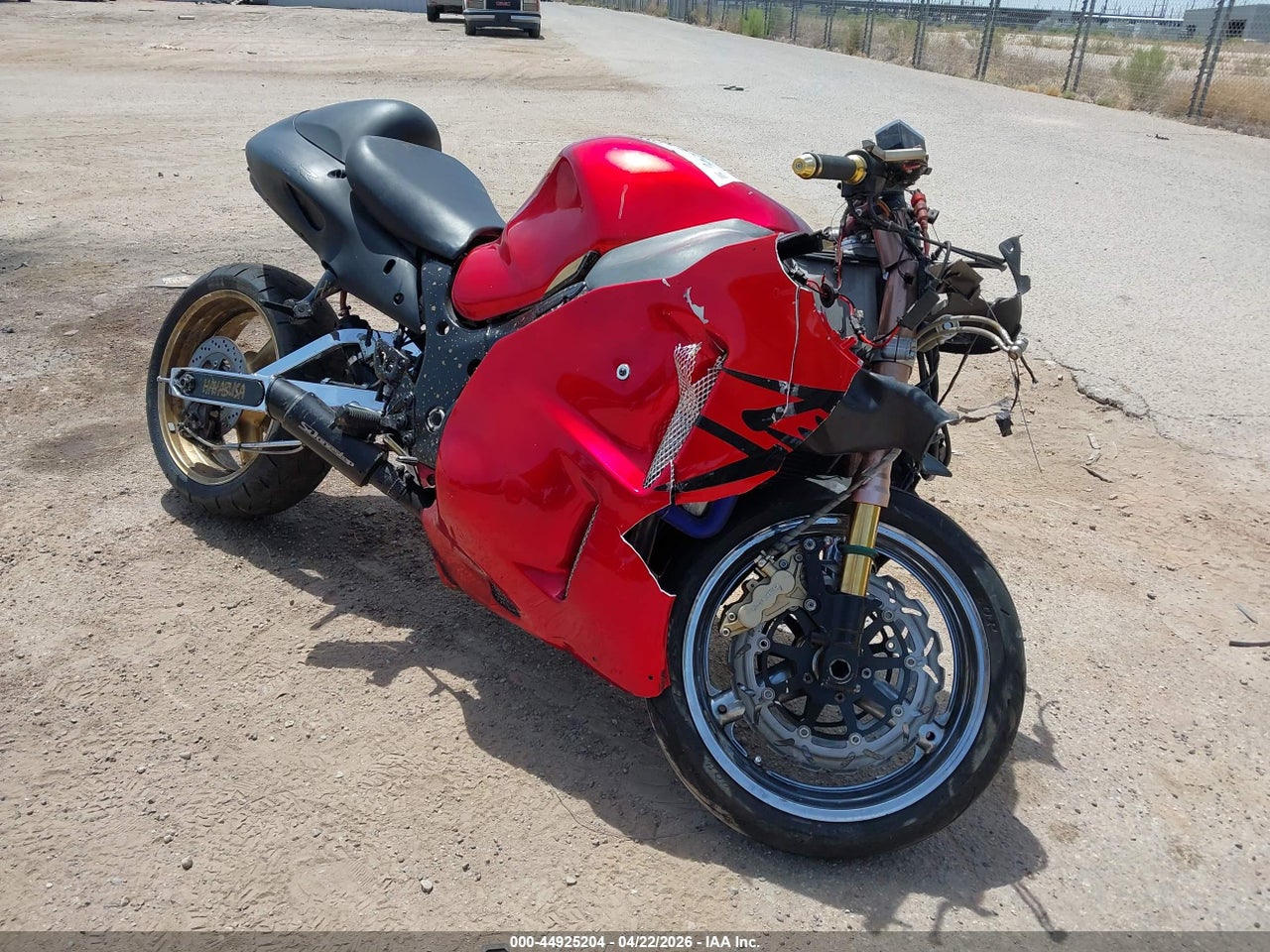 JS1GW71A232****** · 2003 SUZUKI GSX1300 R