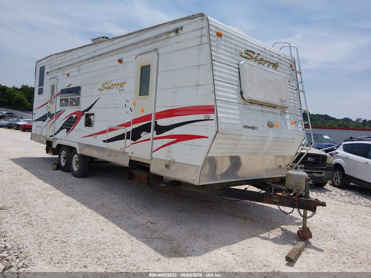 4X4TSED245C****** · 2005 FOREST RIVER SIERRA