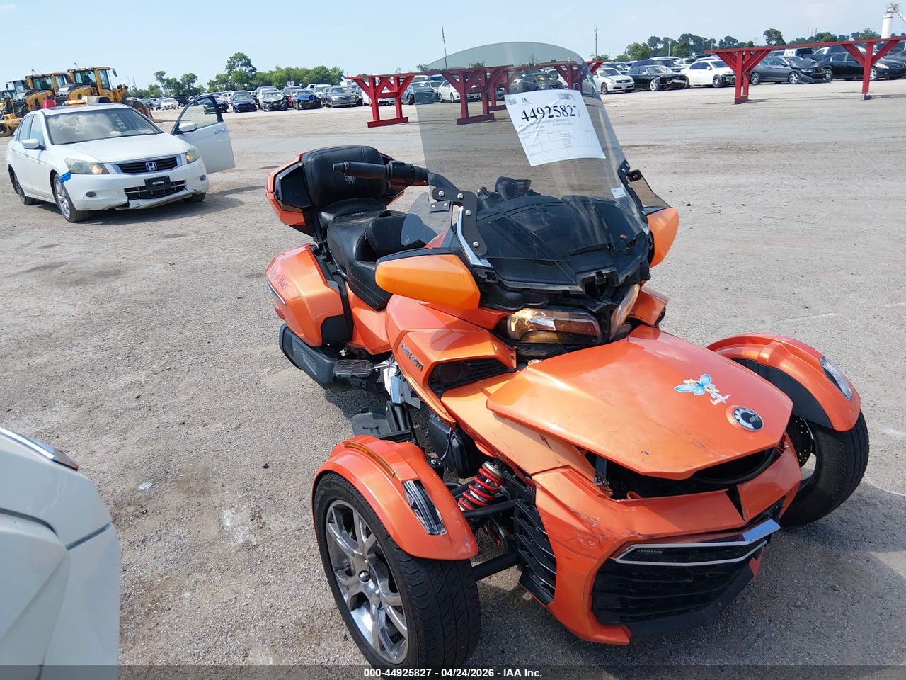 2BXREDD23KV****** · 2019 CAN-AM SPYDER ROADSTER F3-T/F3 LIMITED