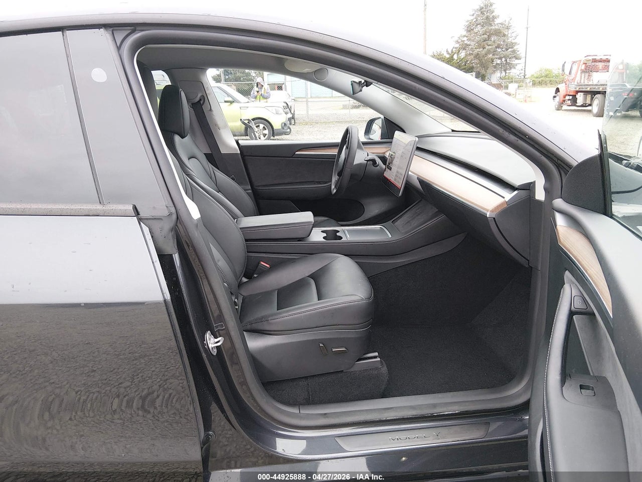 2024 TESLA MODEL Y LONG RANGE DUAL MOTOR ALL-WHEEL DRIVE · 5/11