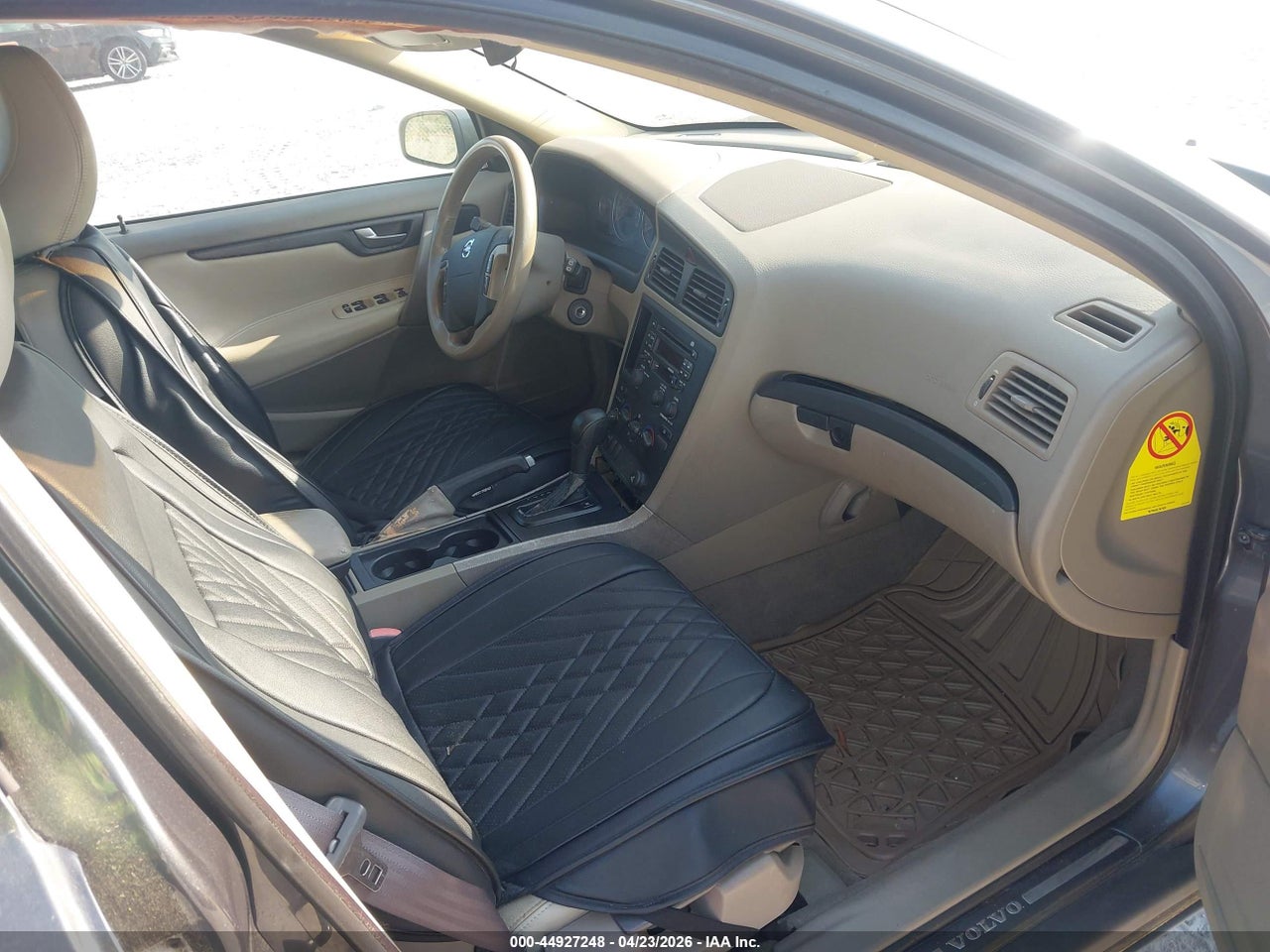 2004 VOLVO V70 2.4 · 5/11