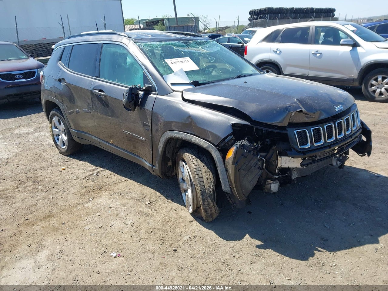 3C4NJDBB7LT****** · 2020 JEEP COMPASS LATITUDE 4X4