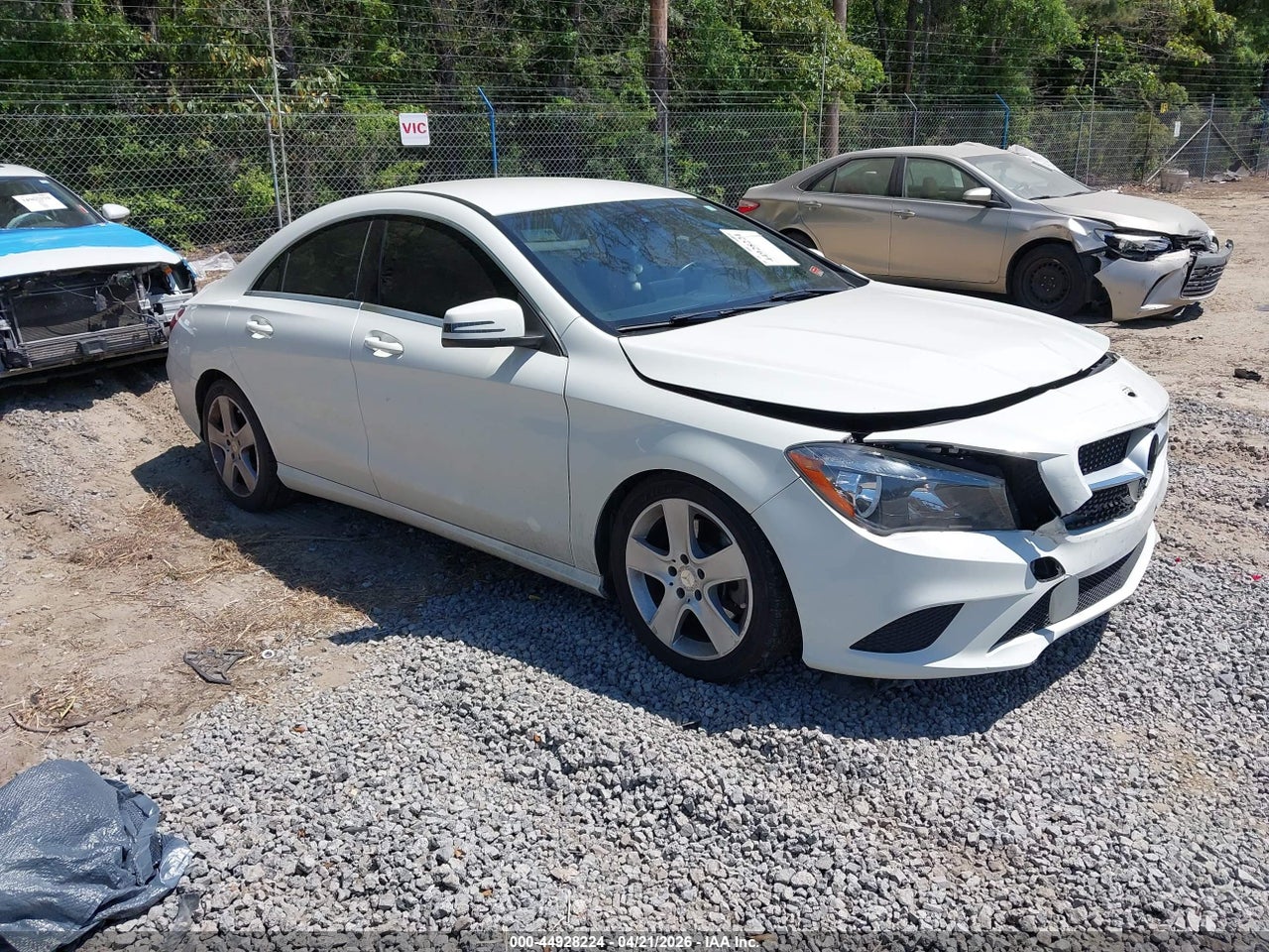 WDDSJ4GB1FN****** · 2015 MERCEDES-BENZ CLA 250 4MATIC
