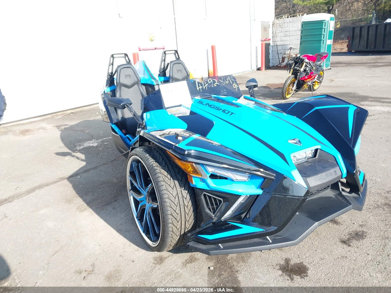57XAARHB3L8****** · 2020 POLARIS SLINGSHOT R