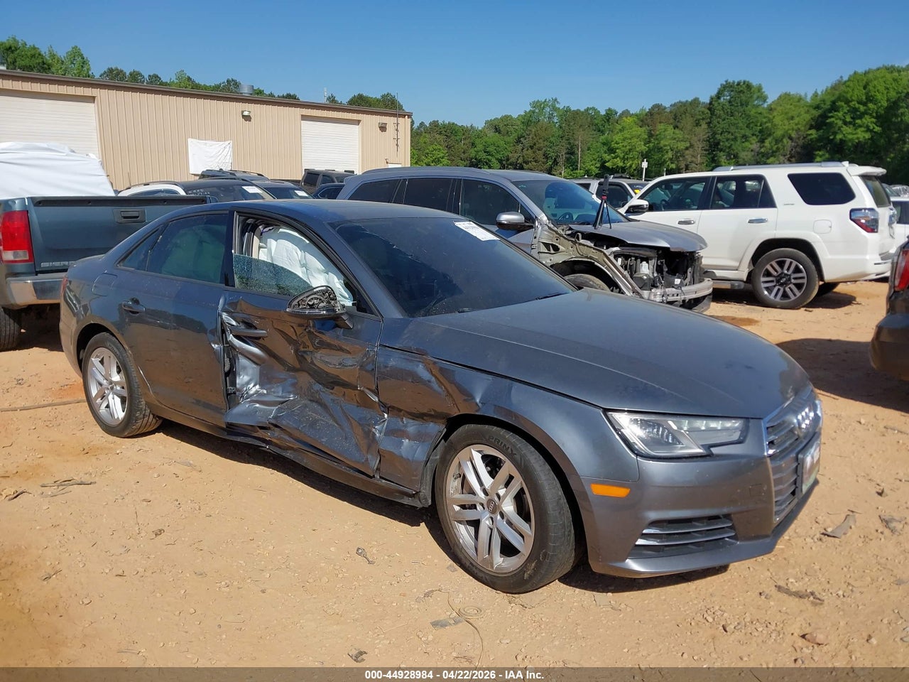 WAUANAF40HN****** · 2017 AUDI A4 2.0T PREMIUM