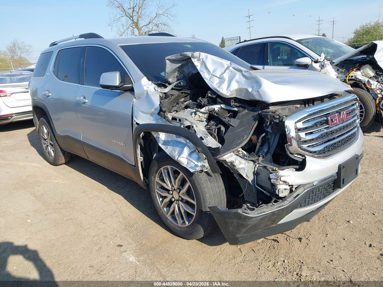 1GKKNSLA3KZ****** · 2019 GMC ACADIA SLE-2
