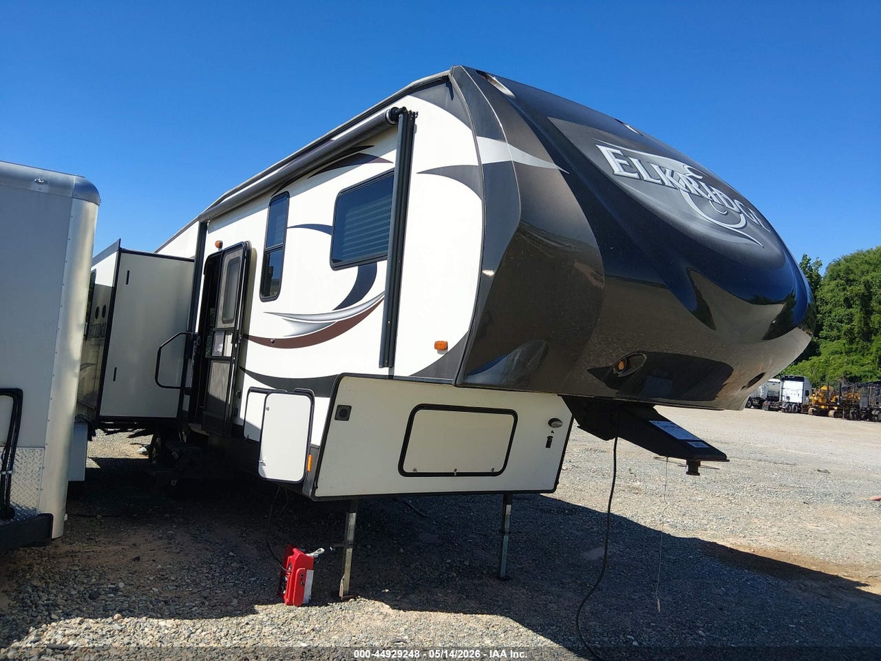 5SFRG3126FE****** · 2015 HEARTLAND ELKRIDGE E289