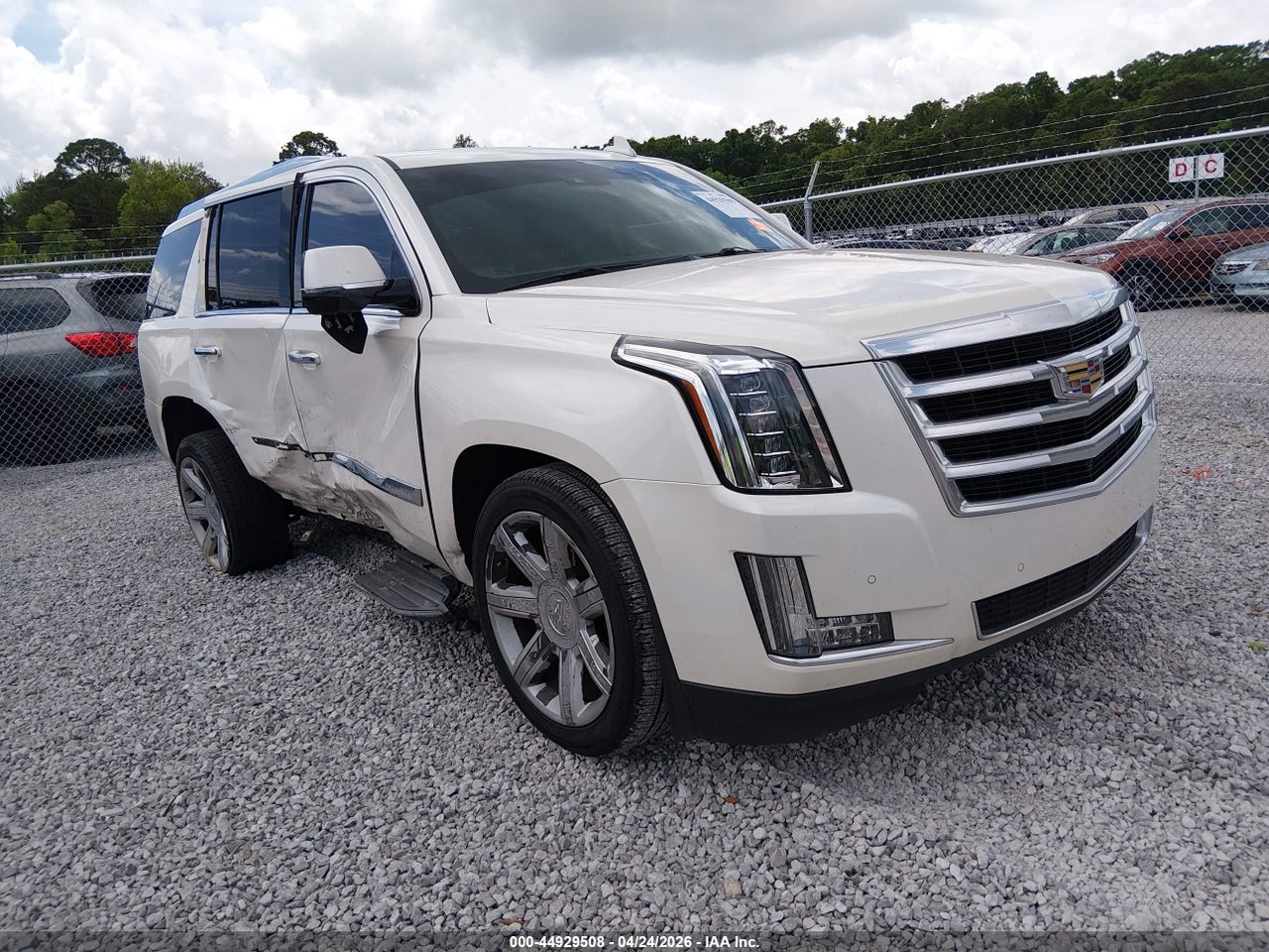 1GYS3MKJXFR****** · 2015 CADILLAC ESCALADE LUXURY