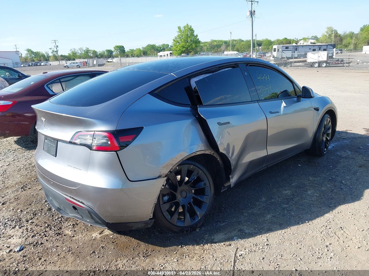 2024 TESLA MODEL Y LONG RANGE DUAL MOTOR ALL-WHEEL DRIVE · 4/10