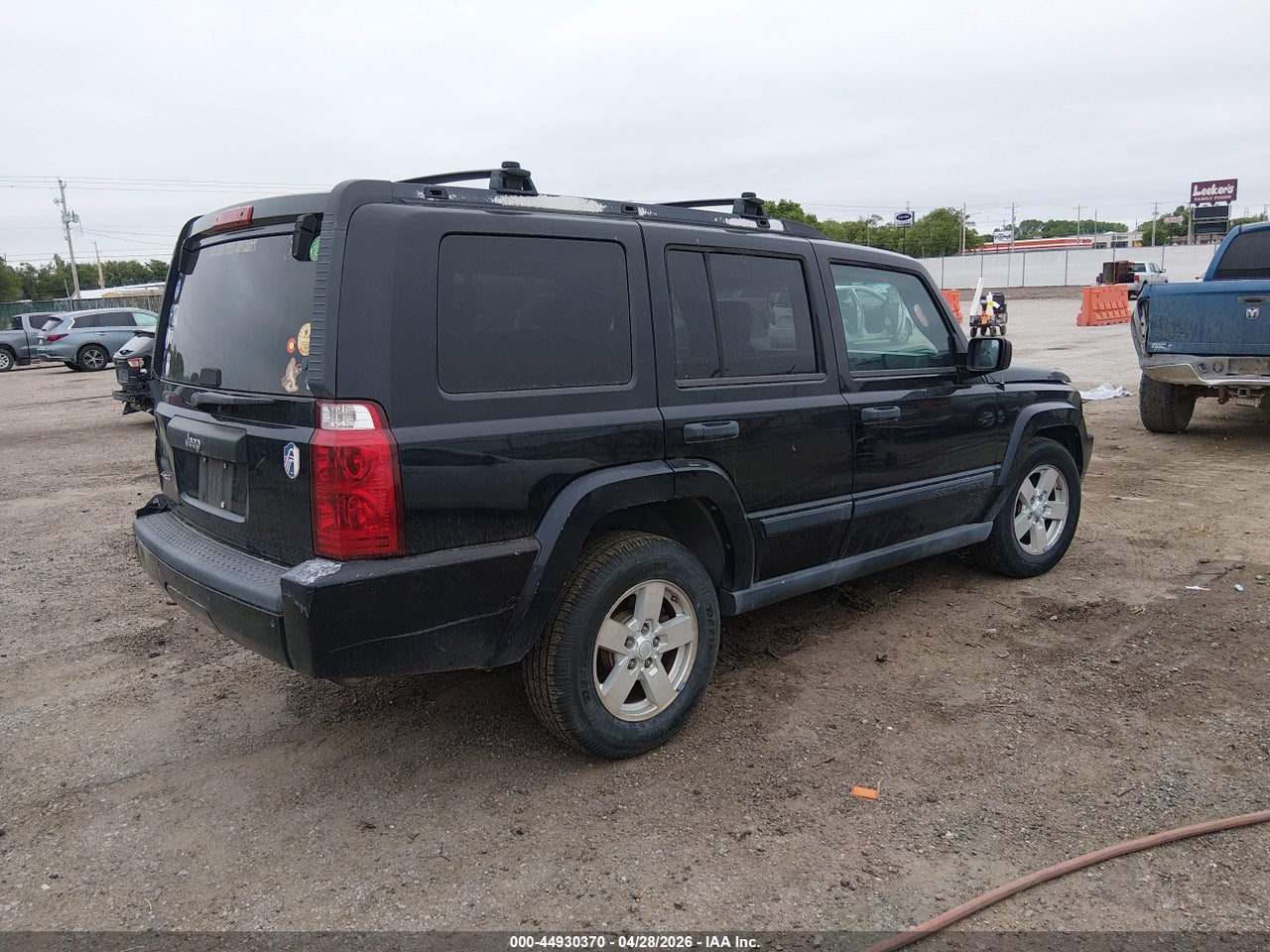 1J8HG48NX6C****** · 2006 JEEP COMMANDER   · 4/11