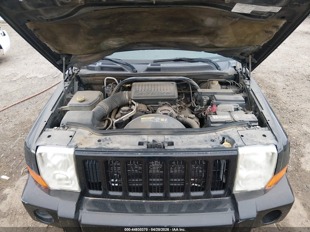 1J8HG48NX6C****** · 2006 JEEP COMMANDER   · 10/11