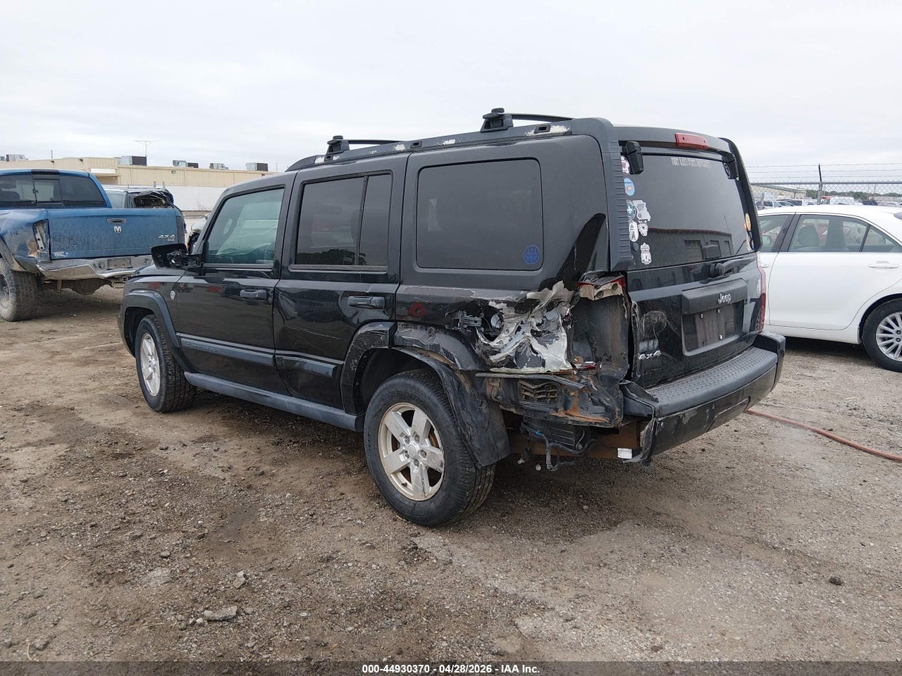1J8HG48NX6C****** · 2006 JEEP COMMANDER   · 3/11