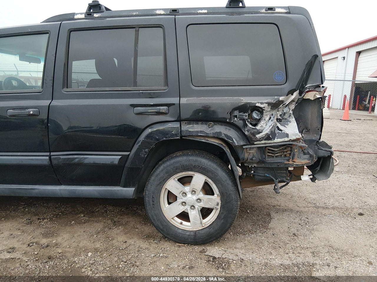 1J8HG48NX6C****** · 2006 JEEP COMMANDER   · 6/11