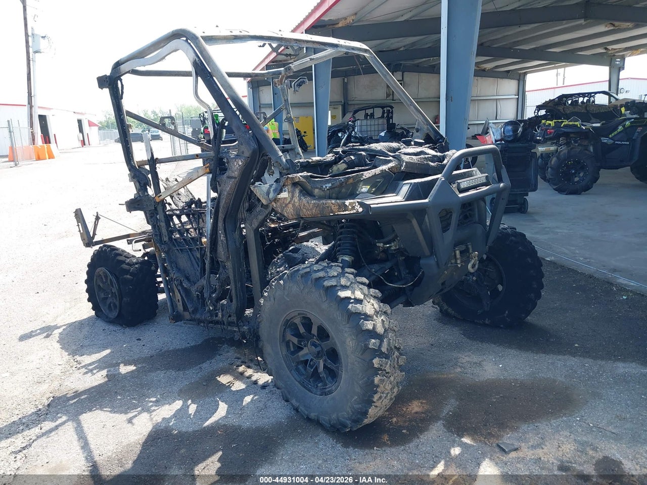 3JBUVAX49PK****** · 2023 CAN-AM DEFENDER LIMITED CAB HD10