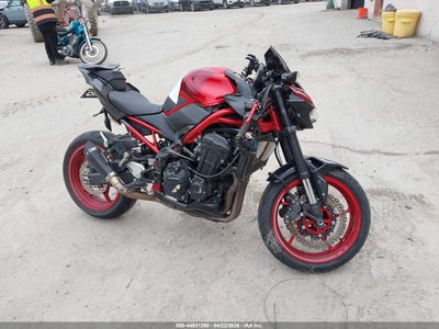 ML5ZRDF18RD****** · 2024 KAWASAKI ZR900 F