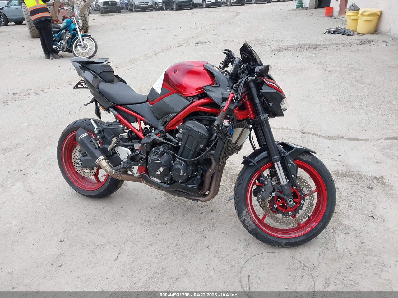 ML5ZRDF18RD****** · 2024 KAWASAKI ZR900 F