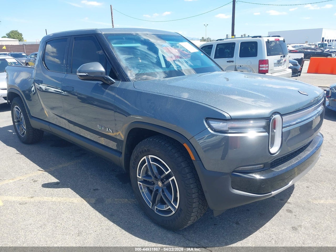 7FCTGGAA0TN****** · 2026 RIVIAN R1T DUAL MOTOR STANDARD PACK