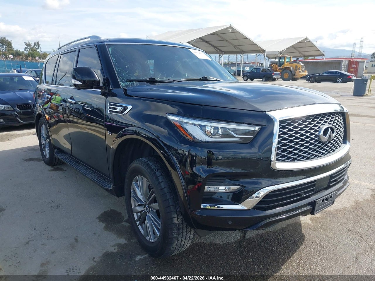JN8AZ2NFXJ9****** · 2018 INFINITI QX80