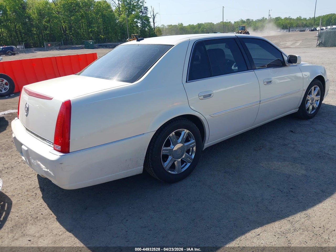 2006 CADILLAC DTS STANDARD · 4/11