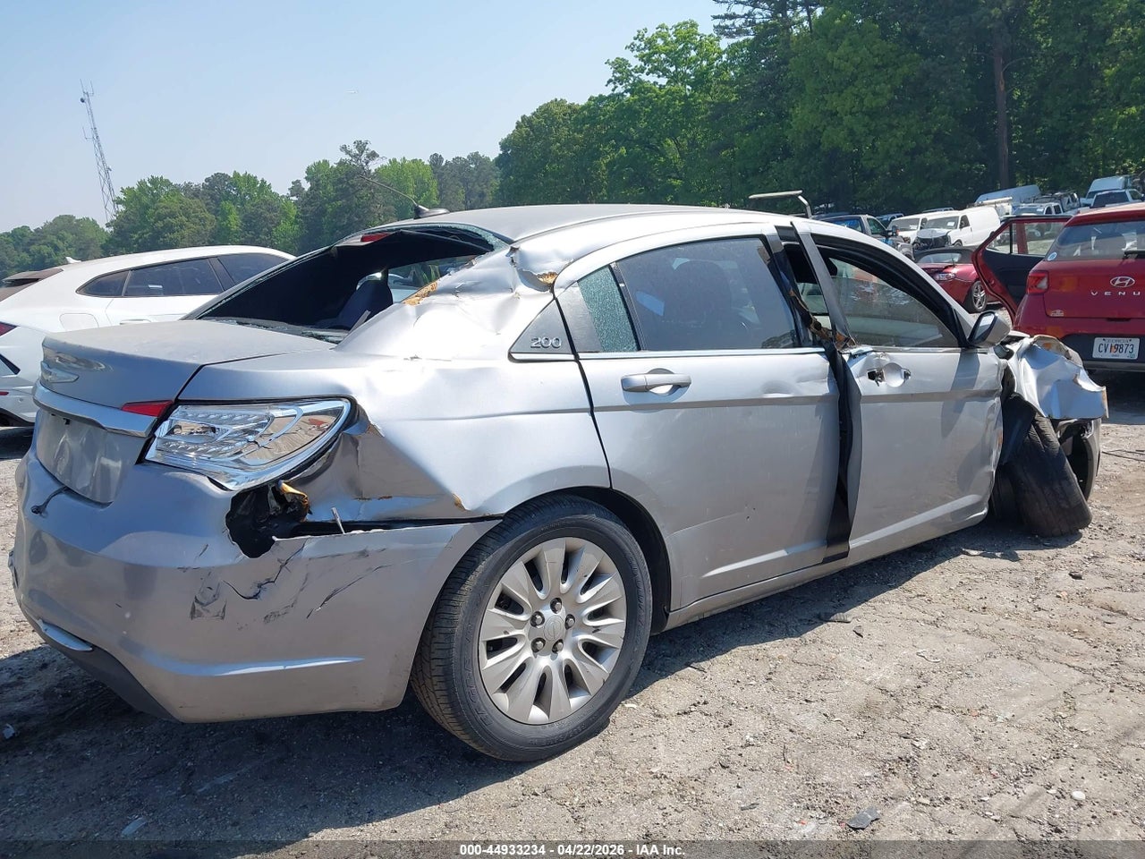 2014 CHRYSLER 200 LX · 6/11