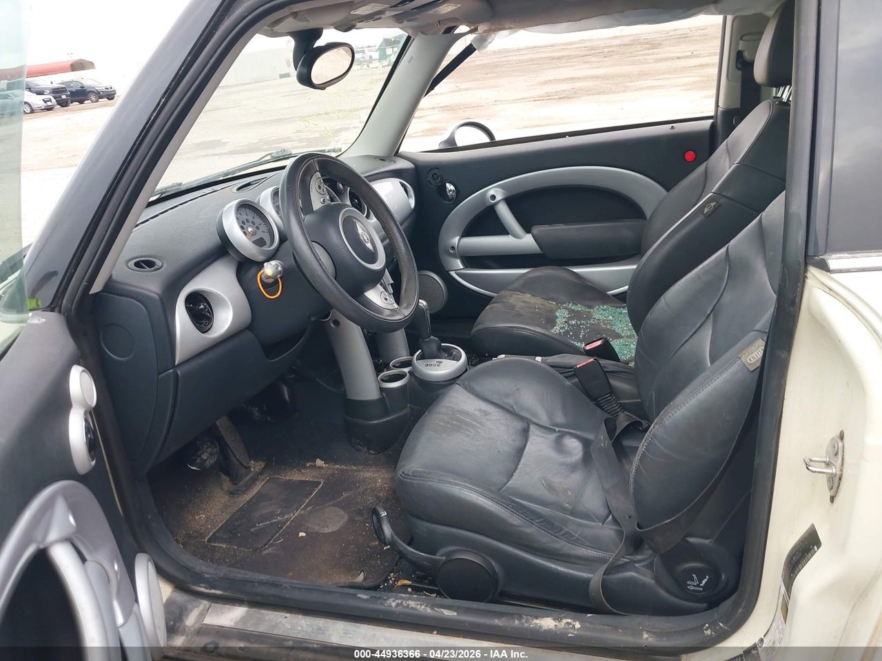 2005 MINI COOPER   · 5/11