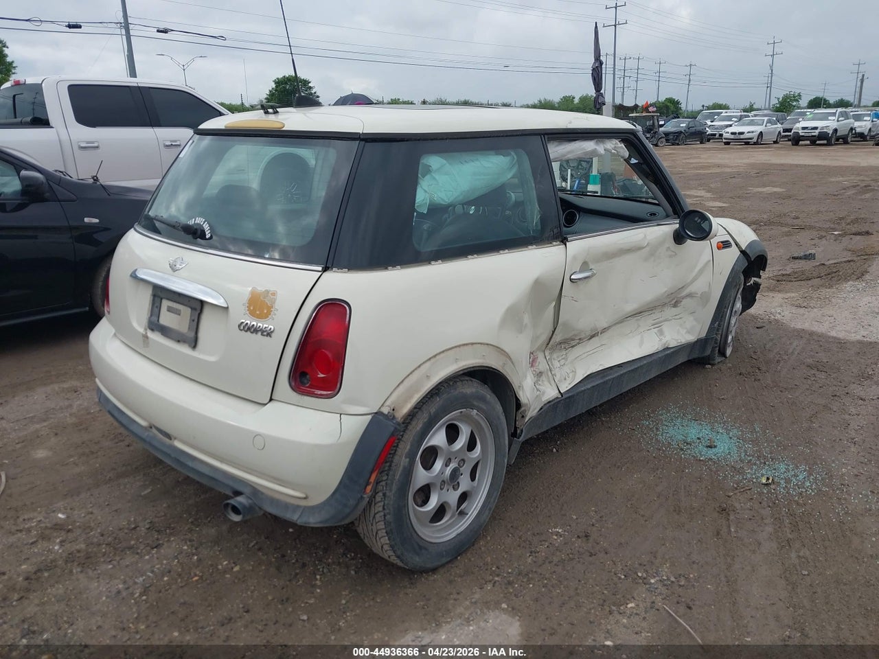 2005 MINI COOPER   · 4/11