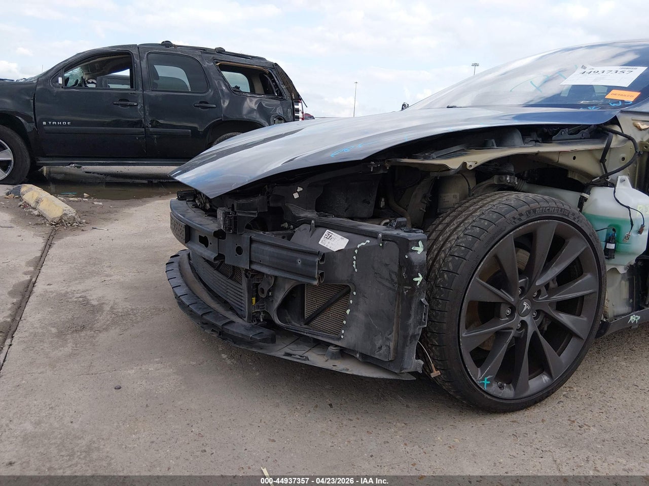 2019 TESLA MODEL S 100D/75D/LONG RANGE/STANDARD RANGE · 6/10