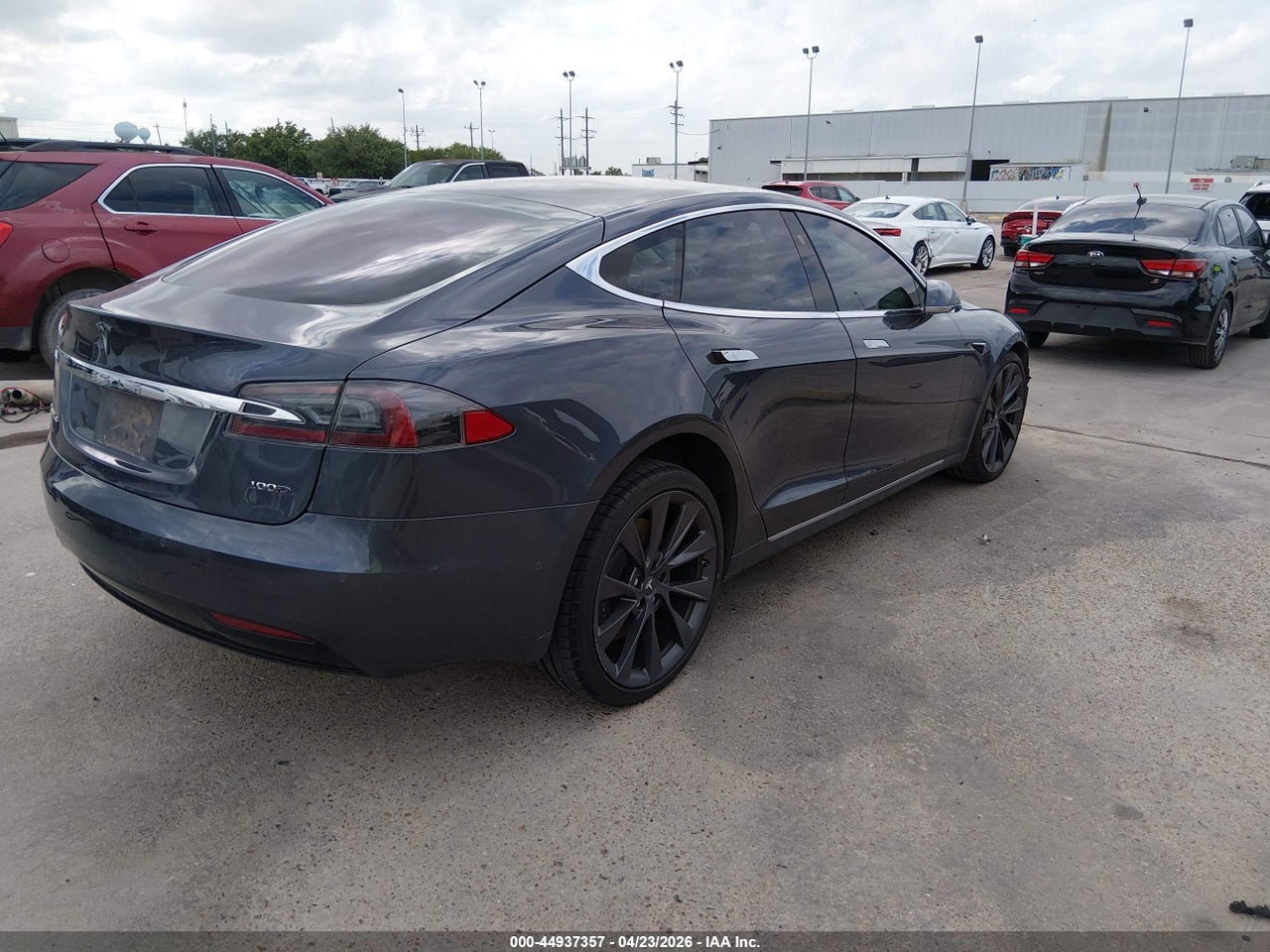 2019 TESLA MODEL S 100D/75D/LONG RANGE/STANDARD RANGE · 4/10