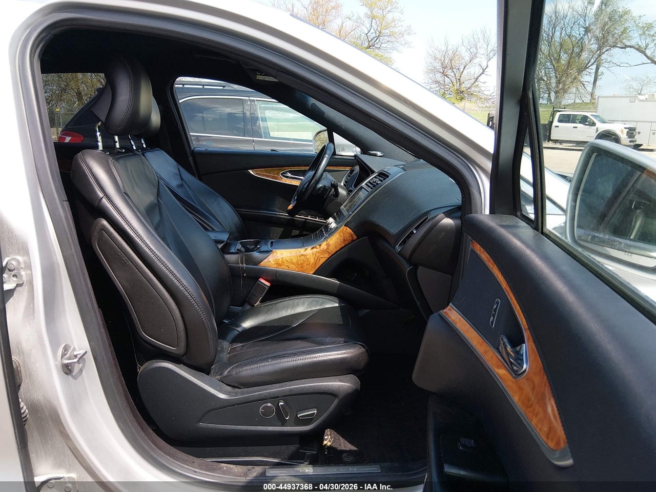 2016 LINCOLN MKX SELECT · 5/11