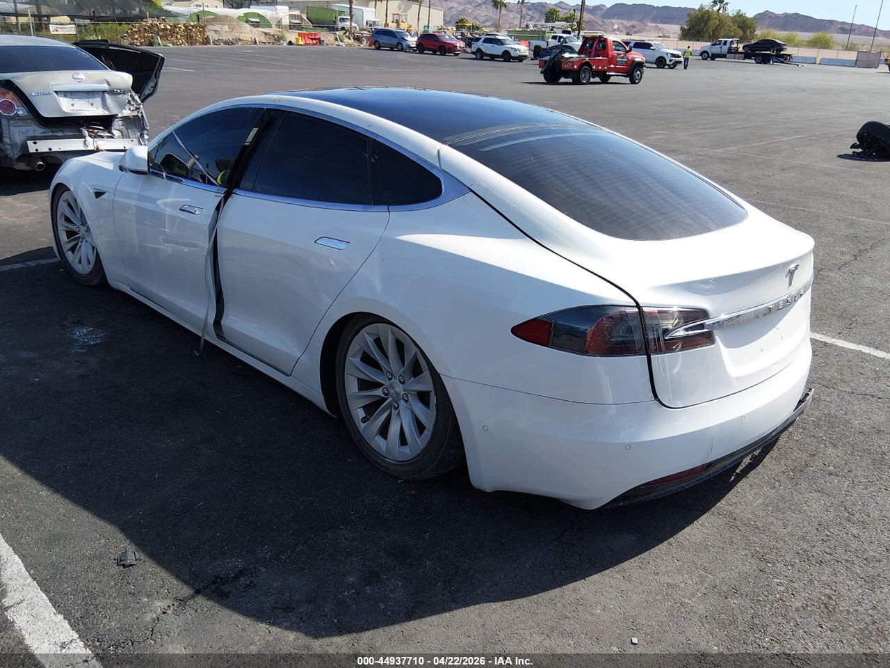 2020 TESLA MODEL S LONG RANGE DUAL MOTOR ALL-WHEEL DRIVE/LONG RANGE PLUS DUAL MOTOR ALL-WHEEL DRIVE · 3/10