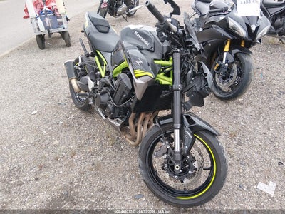ML5ZRDF11LD****** · 2020 KAWASAKI ZR900 F