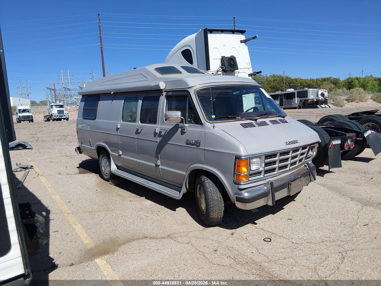 2B7HB21Y9LK****** · 1990 DODGE RAM VAN B250