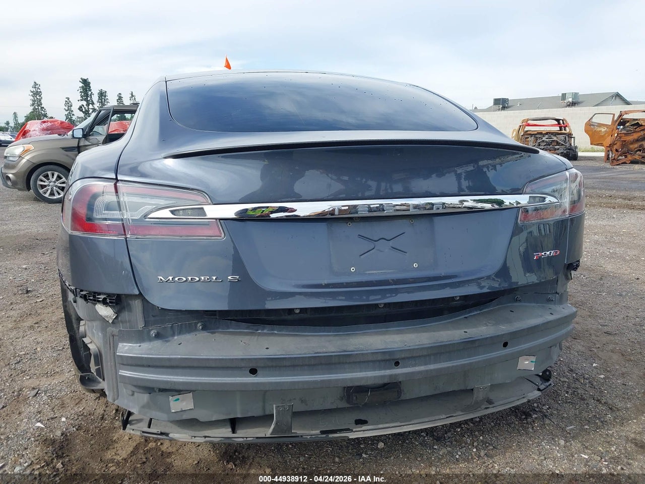 2016 TESLA MODEL S 90D/P100D/P85D/P90D · 6/11