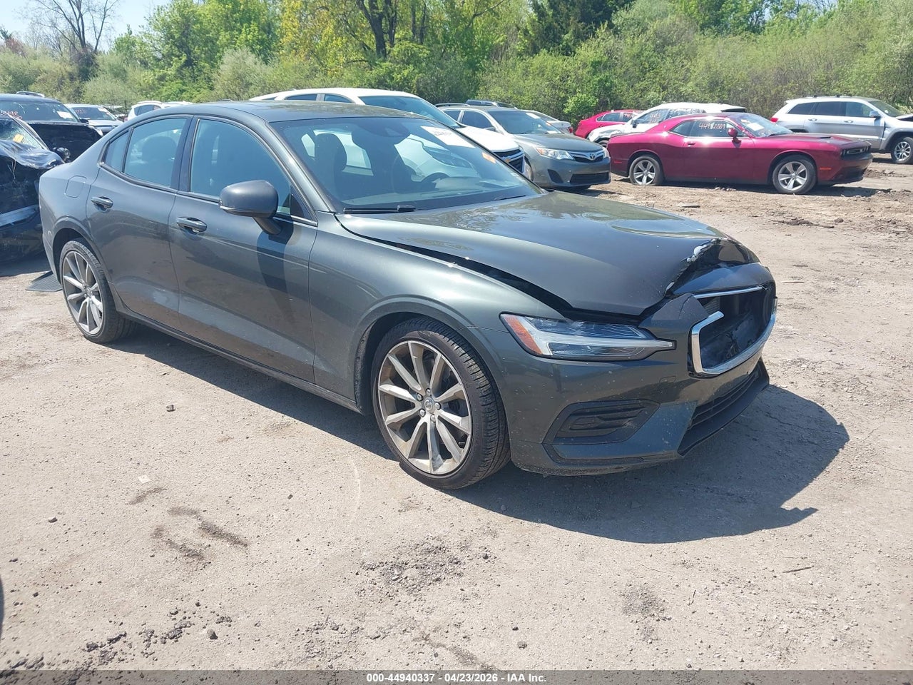7JRA22TK3KG****** · 2019 VOLVO S60 T6 MOMENTUM