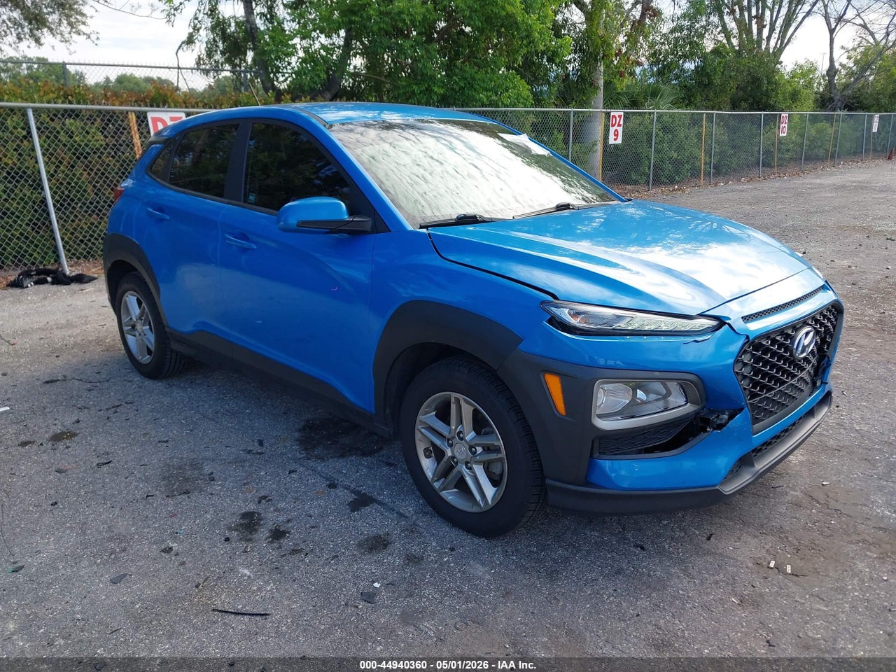 KM8K12AA5KU****** · 2019 HYUNDAI KONA SE