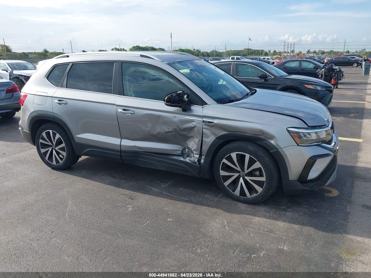 3VVEX7B26PM****** · 2023 VOLKSWAGEN TAOS 1.5T SE