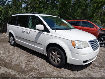 2010 CHRYSLER TOWN & COUNTRY TOURING